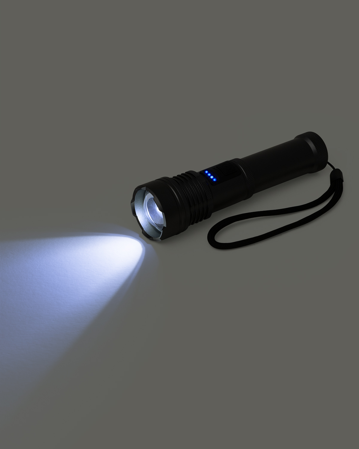 Ozzy Rechargeable Recycled Aluminum Flashlight 3